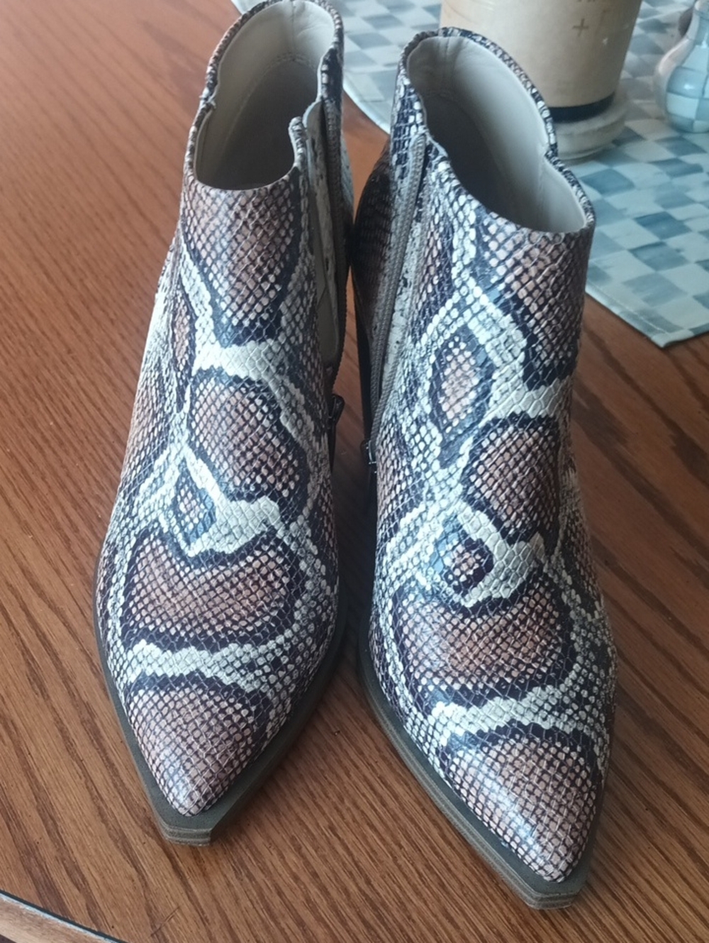 Snake-Print Pointed Toe Ankle Boots - Brown/Beige/Vince Camuto New /Never Worn
